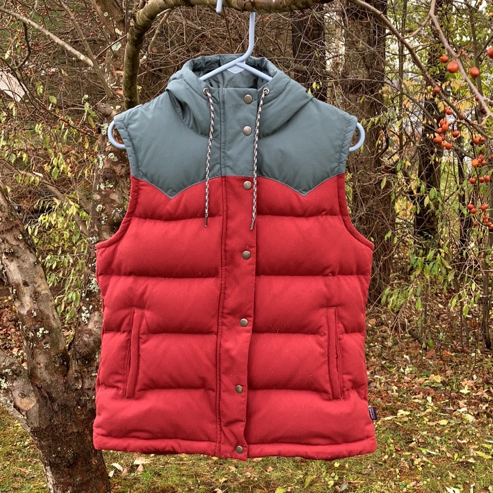 Women’s Patagonia Bivy Hooded Down Vest (unique color way!), Size M